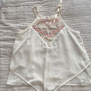 Super cute dainty embroidered top